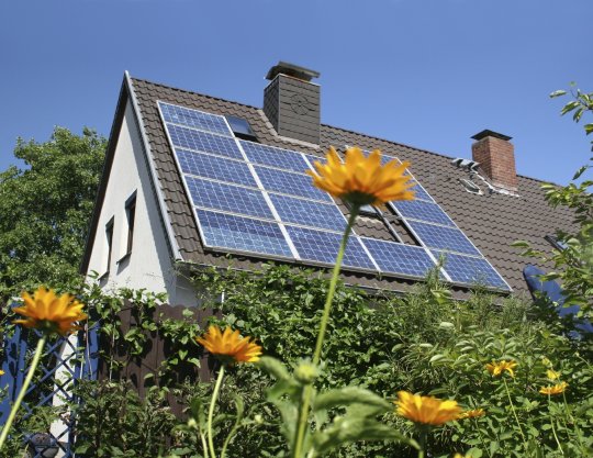 Mennyi ideig tart a napelem felszerelés?